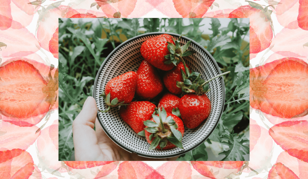 Heart-Soothing Strawberry Rose Smoothie